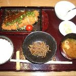 Bishoku maimon -  日替　（味噌カツ）1300yen 
