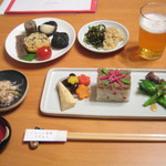 にんじん食堂 うずまさ - うじら豆腐やウラチキチヌクなどの沖縄伝統料理