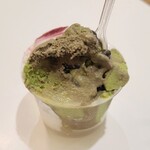 スパッチオ - ❷小豆入り和茶
濃いめの緑茶に小豆のしっかりした甘みとコクが添えられ大人の味わいでした