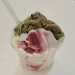スパッチオ - ❶クリームチーズ&クランベリーソース
コクのある旨みにクランベリーの甘酸っぱさ
滑らかな口溶けが爽やかさを付与しています