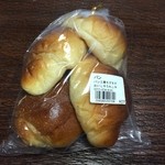 Oishiya Ureshiya - 『パン工房モグモグ』さんのロールパン 270円