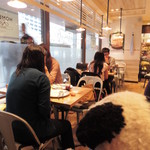 J.S. PANCAKE CAFE  - こちらのお店は2013年3月にOPENしたんだけど、
OPEN当初から人気で、待ち時間がすごかったの～
でも最近はちょっと落ち着いてきたかな？