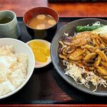 プリンス松葉 - 料理写真:豚生姜焼き定食