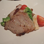 海辺のダイニング KISAMA - ５０日間熟成した紅豚アグーロースの備長炭グリル　ズームアップ