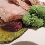 海辺のダイニング KISAMA - ５０日間熟成した紅豚アグーロースの備長炭グリル　ズームアップ