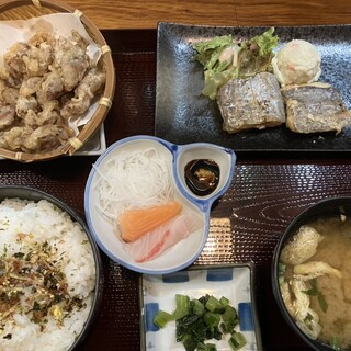 小魚阿も珍 - 料理写真:よくばりちーいか天定食(太刀魚塩ダレ焼き)