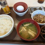 すき家 - 料理写真:牛たまかけ朝食(ミニ)、割と豪勢