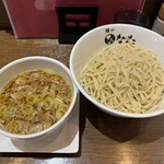 自家製麺 麺や ひなた - 料理写真: