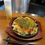 鉄板焼しんじゅ亭 - 肉玉うどん入り