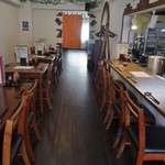 鉄板焼しんじゅ亭 - 奥にも部屋があって広いです