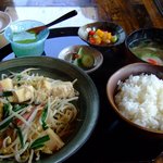 うるうるま - 豆腐チャンプル定食