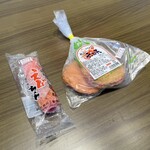 ここくる にいはま - 「秋月のえび天」と「えびちくわ」はビールに合うよ❤️