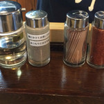 麺屋 たけ井 - 卓上調味料