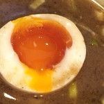 麺屋 たけ井 - 味玉（中身）