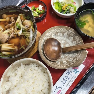 お食事処 べにばな亭_1