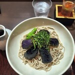 そば処 三津屋  - 冷やし揚げ茄子おろし蕎麦　1300円