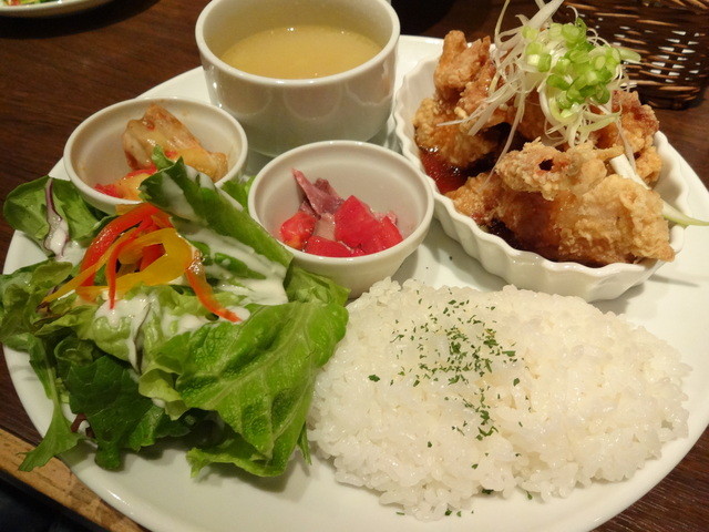 お店のパソコンでネットが使える 便利なカフェ By Pitty 閉店 猿cafe 葵店 サルカフェ 新栄町 カフェ 食べログ