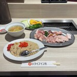 ドライブイン鳥 - 