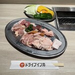 ドライブイン鳥 - 