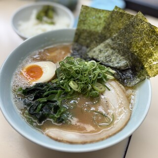 横浜家系ラーメン 田中_0