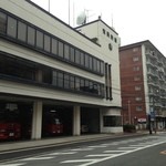 川菜味 - 東消防署。店舗は道路ななめ向かい側にあります。