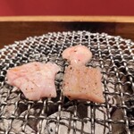 炭火焼肉ホルモンくう - ホルモン