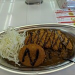 カレーのチャンピオン - 料理写真:クリームコロッケが
