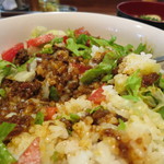 なんくる食堂 - タコライス混ぜたとこ