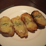 Restaurant & Wines ARISTA - 吉田牧場のマジャクリのクロスティーニ