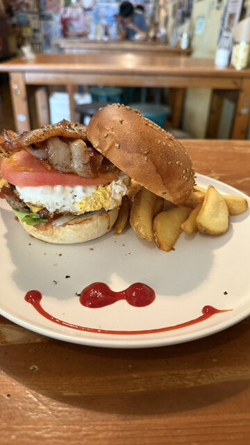 ハンバーガーショップ ズートンズ 久茂地店 （Zooton's） - 県庁前/ハンバーガー | 食べログ