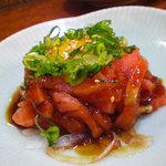八剣伝 奉還町店 - サーモンユッケ