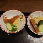 浜田屋 - 先におしんこを頼んだらあとからもう１つ来ました