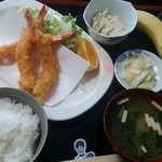 まんぷく - 2015年4月19日海老フライ定食800円♡