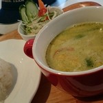 Asian kitchen cafe 百福 - グリーンカレー 680円なり 優しい入門編カレー