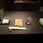 瀬里奈 - テーブル席です。