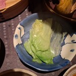 瀬里奈 - しゃぶしゃぶのスープで調理済みのレタスです。
