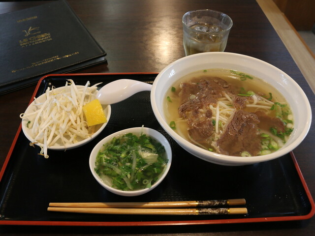 NHA HANG LE CHIEN SHITTE