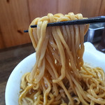 とみ田傘下店用の専用工場製麺