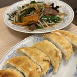 ぎょうざの満洲 - 料理写真: