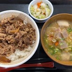 すき家 - 料理写真:とん汁みそらーめん牛丼おしんこセット！