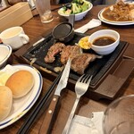 ステーキガスト - 料理写真: