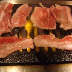 ホルモン屋 よんちゃん - 無菌豚バラ肉