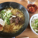 カフェアルボ - 牛すじラーメン
フルセット