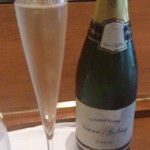 レストラン マノワ - ヴーウ ジョフロワのクリーミーな泡