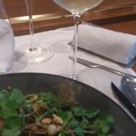 レストラン マノワ - フュメと春の山菜たち