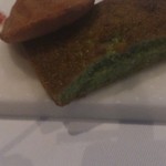 レストラン マノワ - マドレーヌと抹茶のフィナンシェ