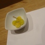 天ぷらあら木 - 素揚げ銀杏