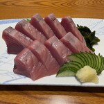山福 - カツオ刺身　700円