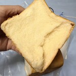 高級食パン専門店 よう治 - しっとりと深みのある味わい♫