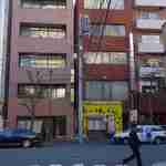 うどん 丸香 - 大通りの前までたどり着いた後は